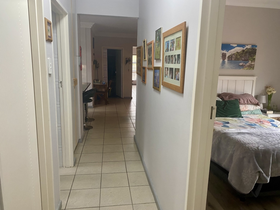 3 Bedroom Property for Sale in Sonstraal Heights Western Cape